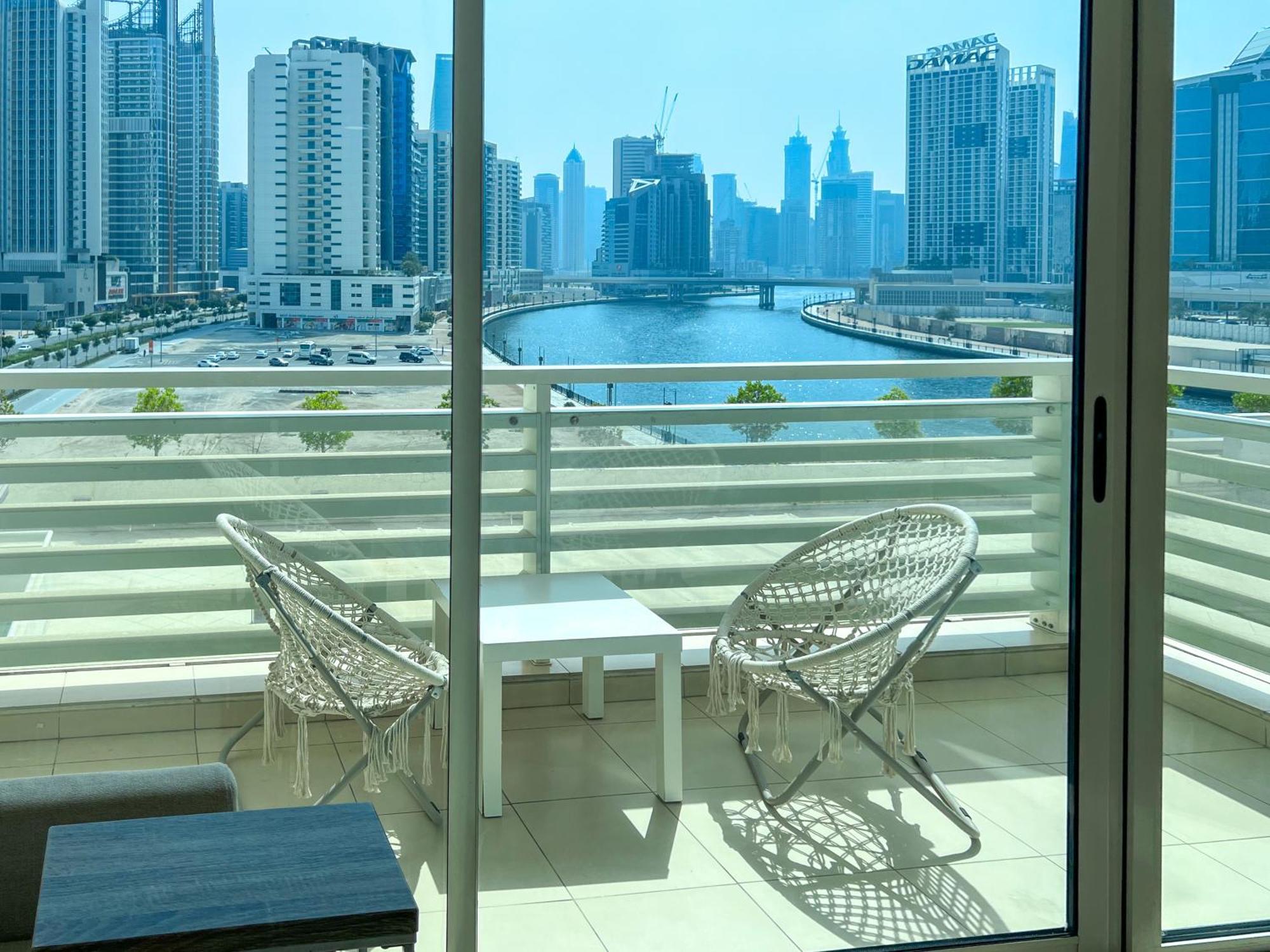 1br With Full Canal View - Down Town شقة دبي