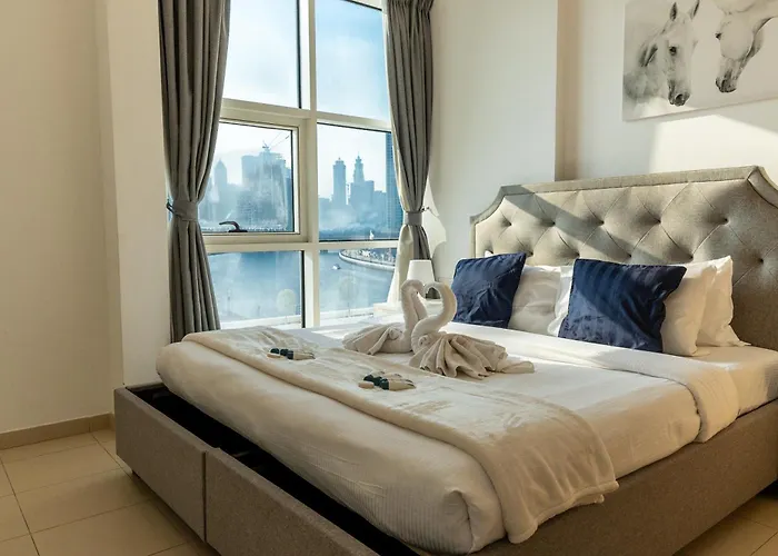 1Br Suit With Full Canal View - Down Town