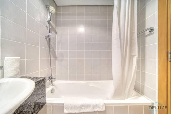 Apartment 1br With Full Canal View - Down Town Dubai