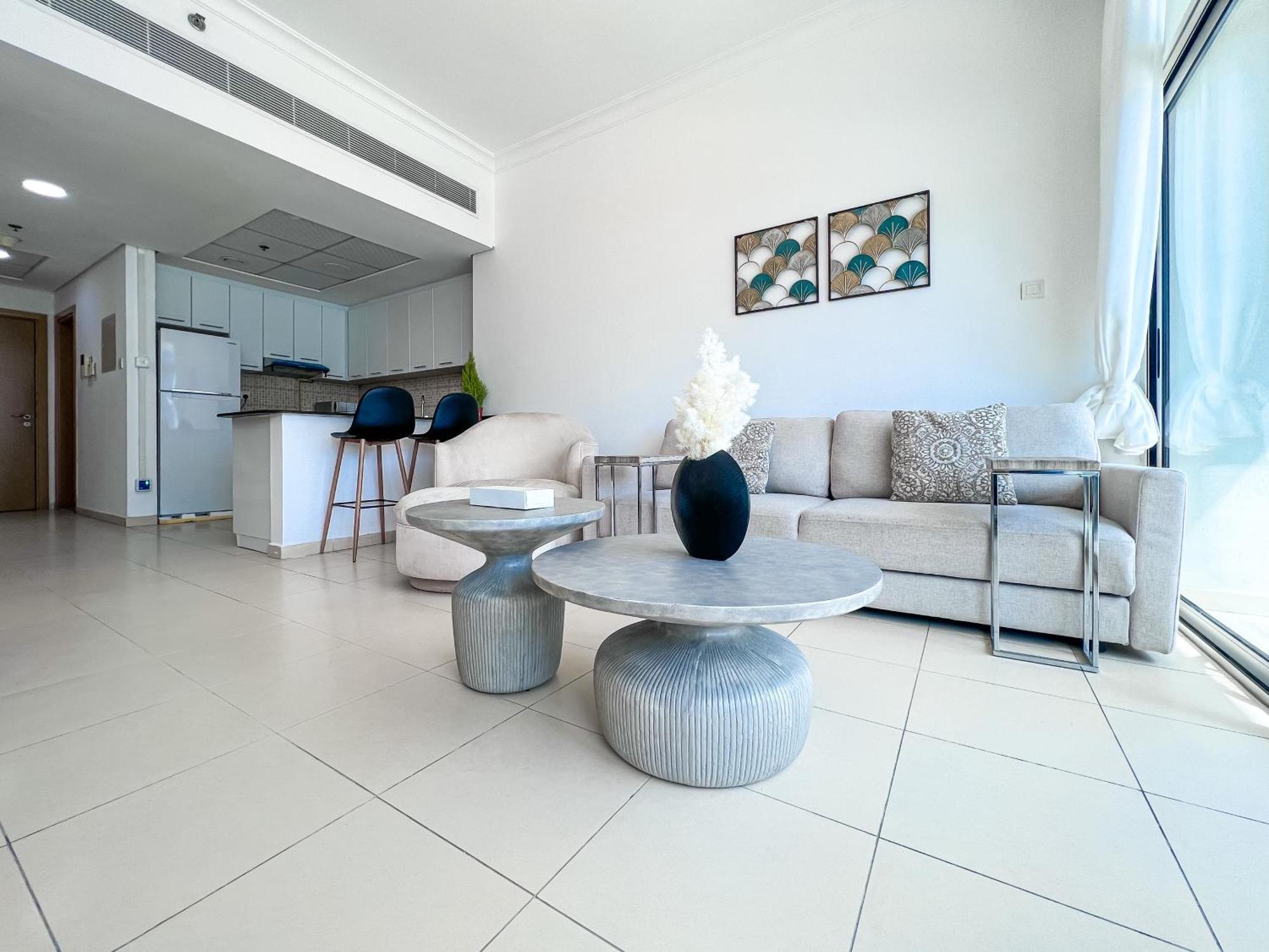Apartment 1br With Full Canal View - Down Town *