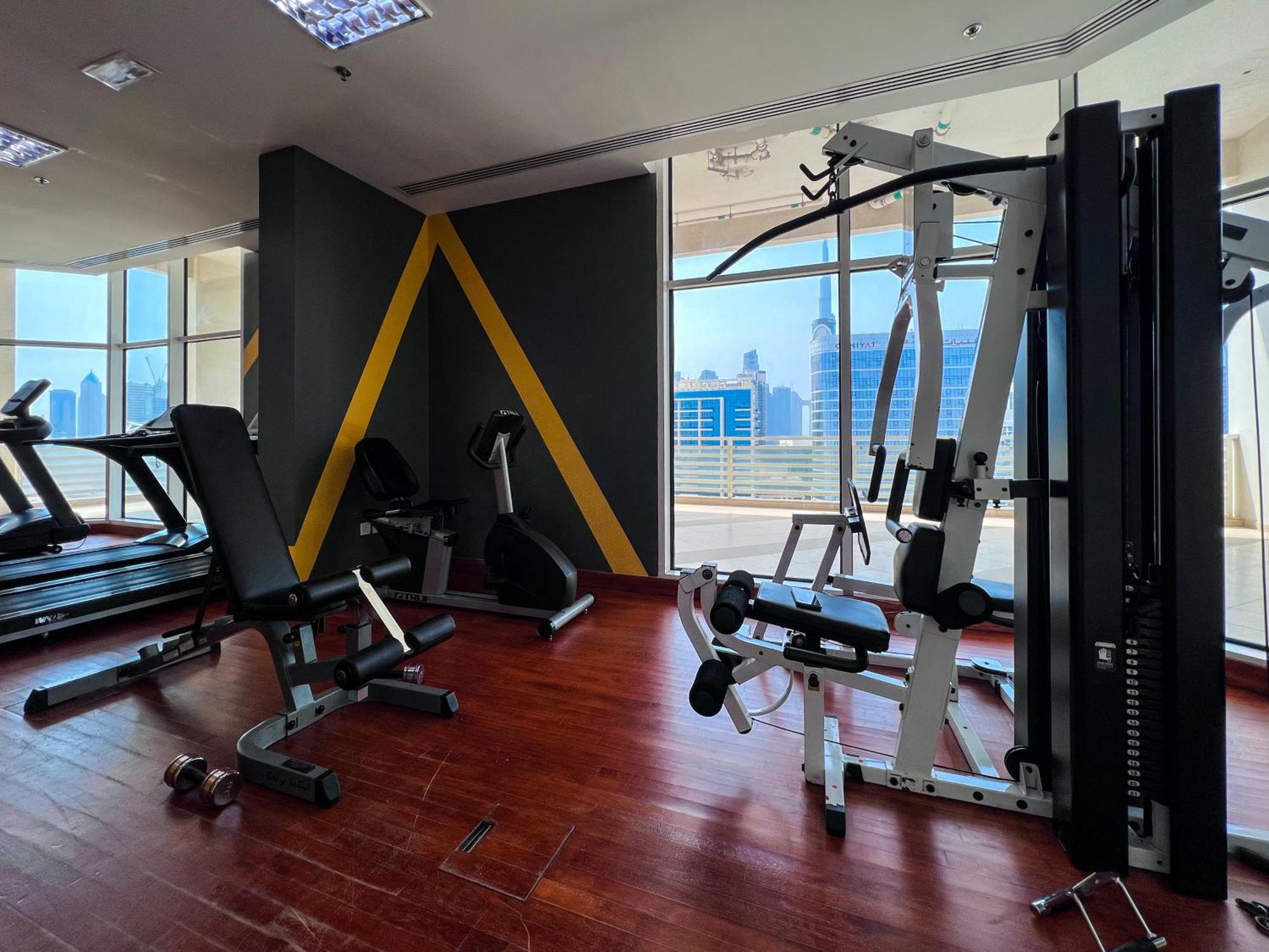 1br With Full Canal View - Down Town